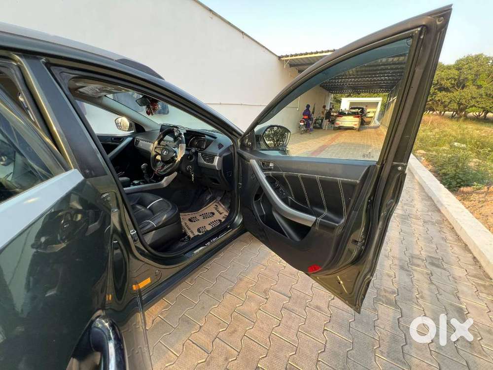 Tata Nexon Deisel Sunroof