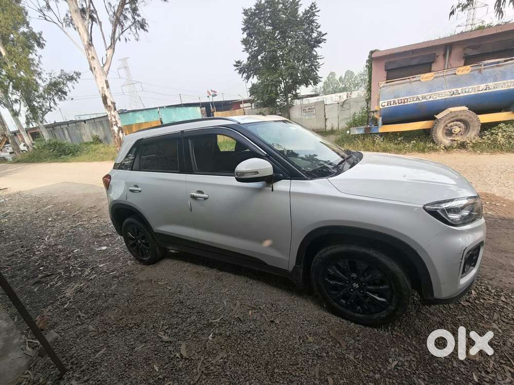 Maruti Suzuki Brezza 1.5 Zxi Smart Hybrid, 2021, Petrol