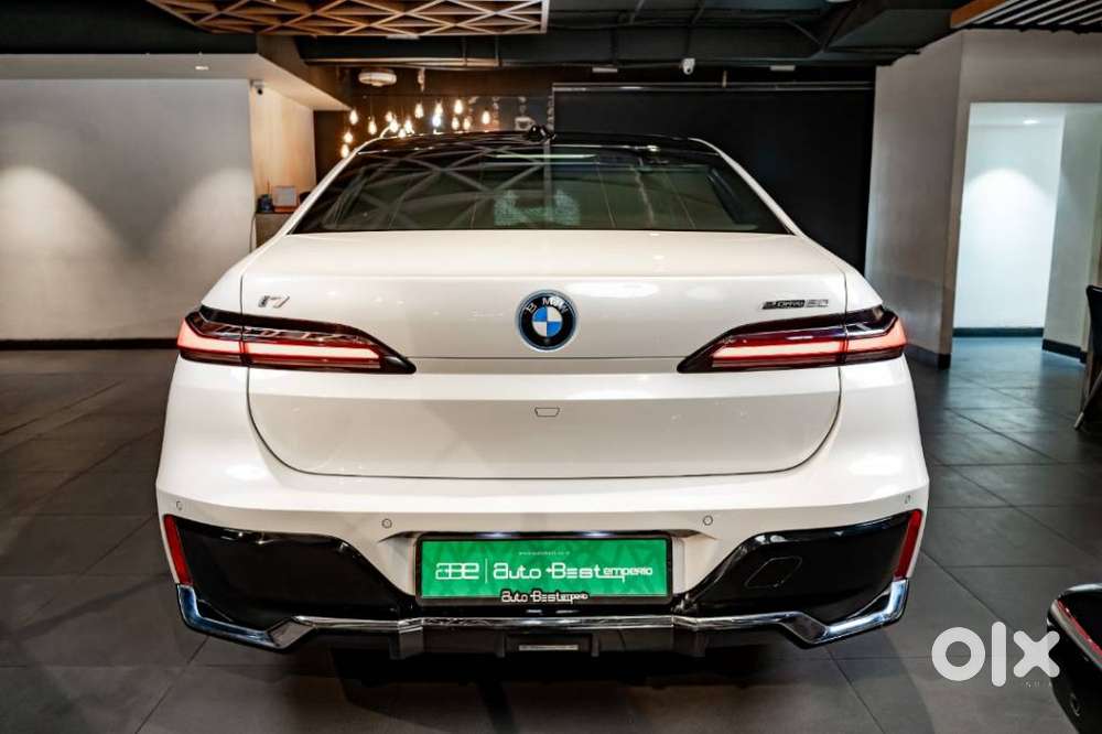 Bmw I7 Xdrive60, 2025, Electric