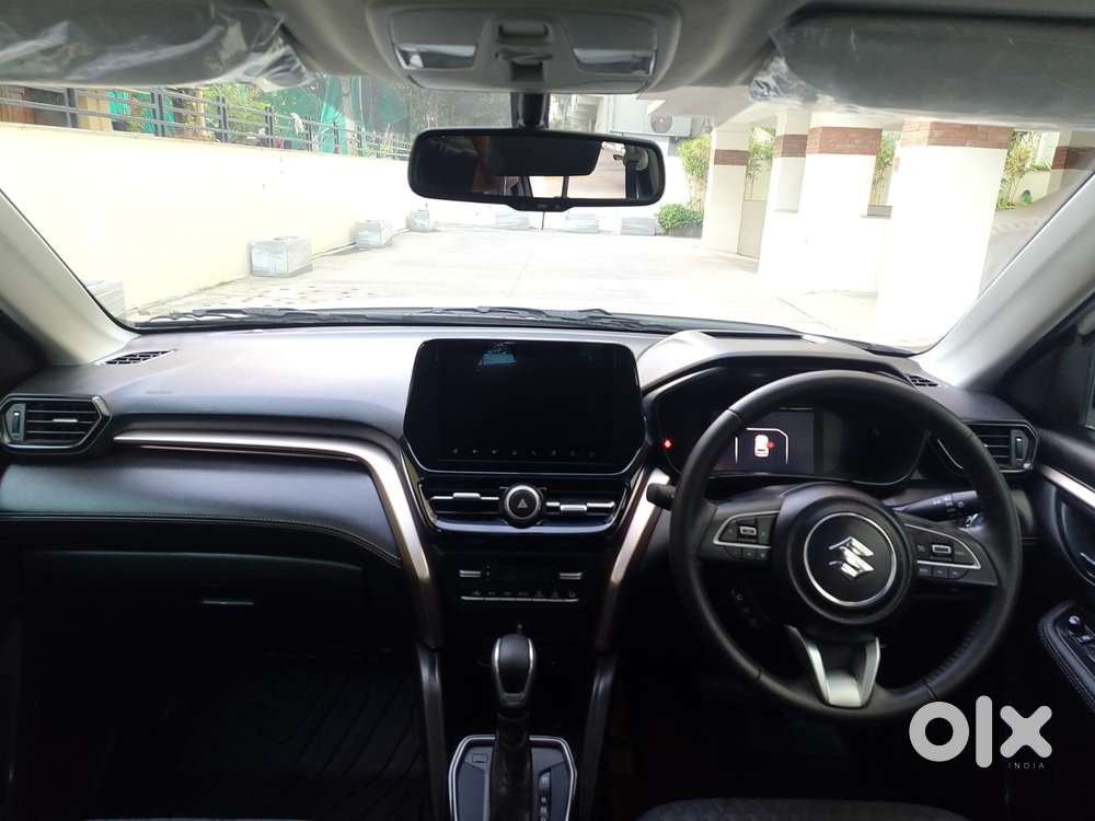 Maruti Suzuki Grand Vitara 1.5 Alpha Plus Intelligent Hybrid Ecvt, 2..