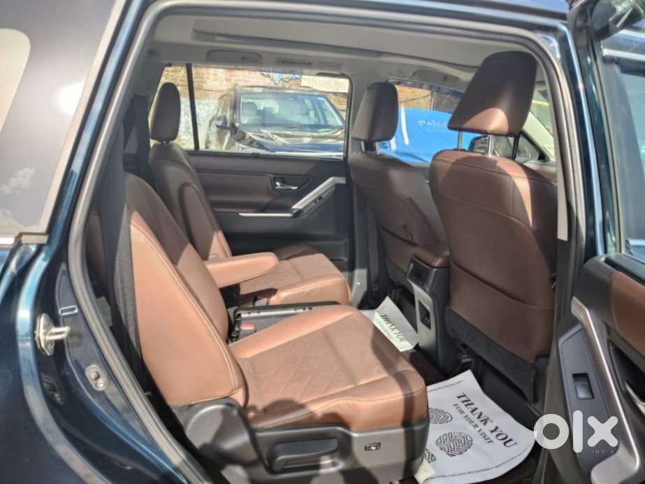 Toyota Innova Hycross 2.0 Zx (o) Hybrid 7 Str, 2024, Petrol