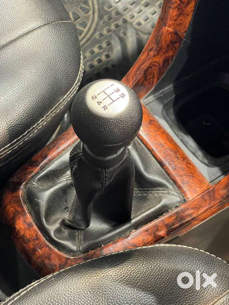 Maruti Suzuki Swift Vxi Abs Bsiv, 2016, Petrol