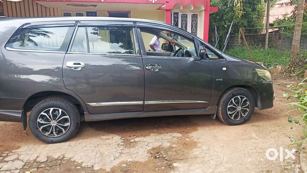 Toyota Innova [2013-2016] 2.5 G4 7 Str, 2015, Diesel