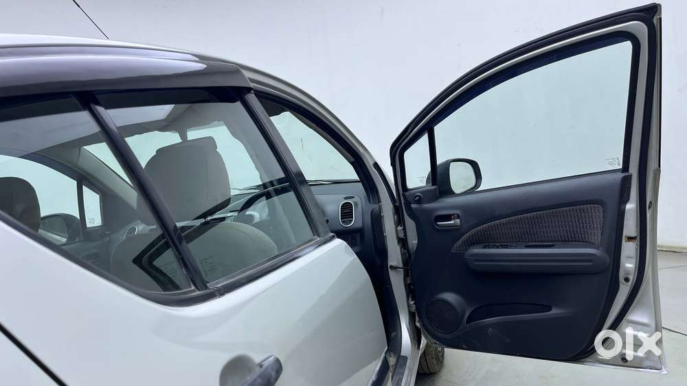 Maruti Suzuki Ritz Vxi, 2013, Petrol
