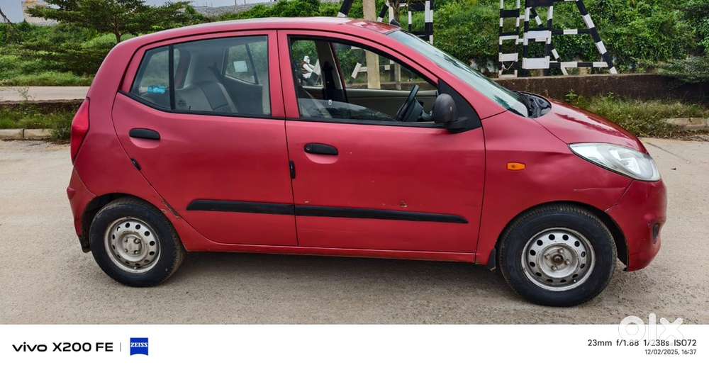 Hyundai i10 2011 car