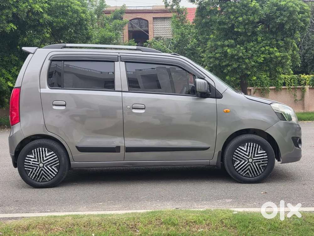Maruti Suzuki Wagon R Stingray Amt Vxi Optional, 2018, Petrol