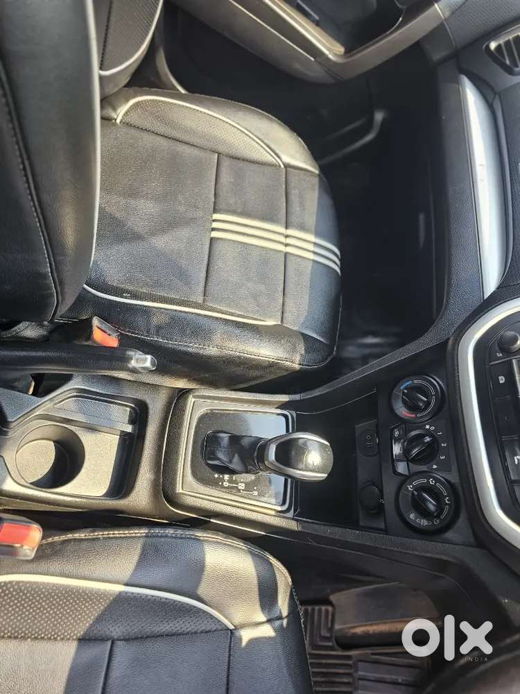 Showroom Condition Brezza Autometic