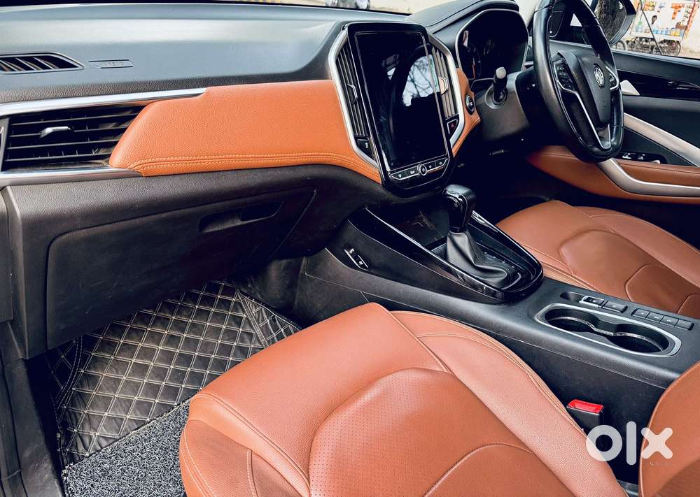 Mg Hector Plus 1.5 Sharp Turbo Cvt 6 Str, 2022, Petrol