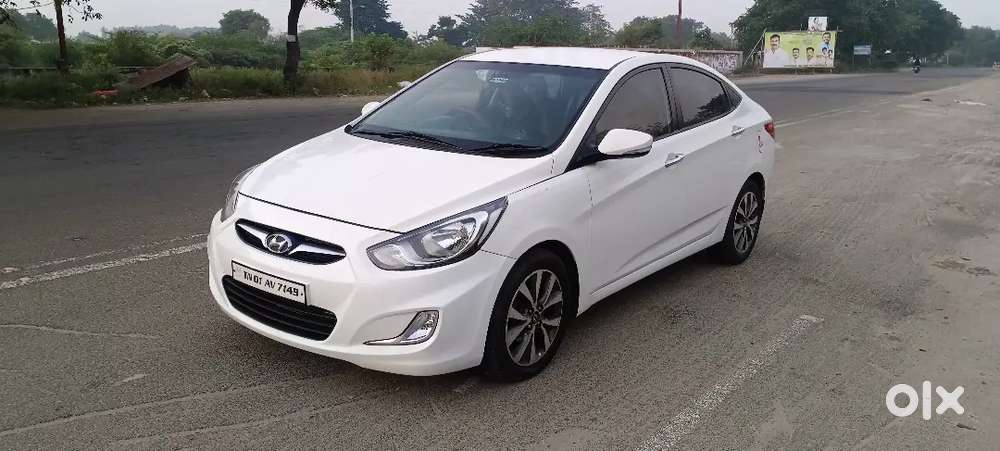 Hyundai Fluidic Verna 2014
