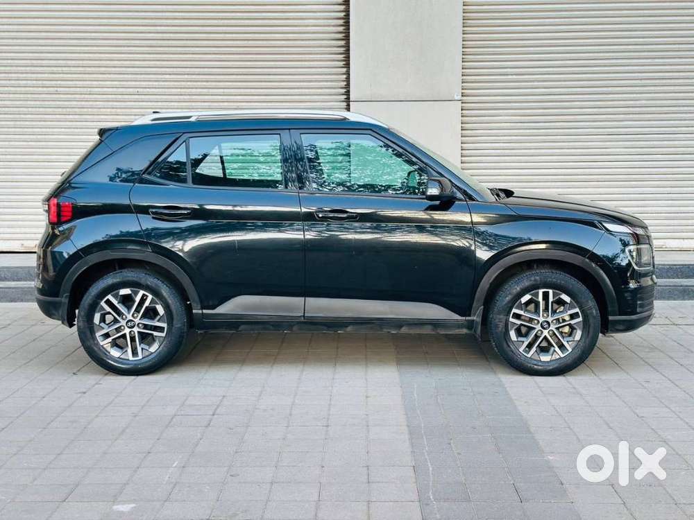 Hyundai Venue Sx Mt, 2023, Diesel