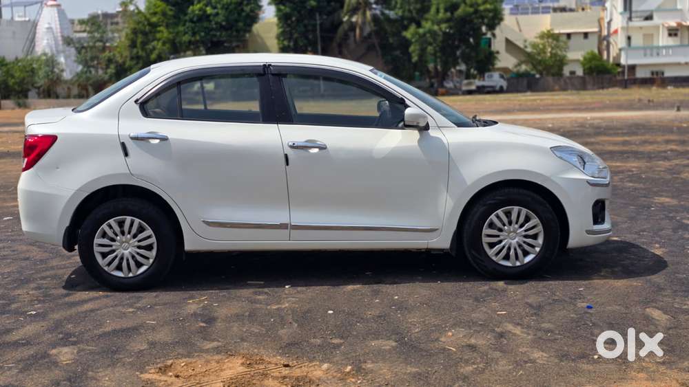 Maruti Suzuki Dzire 1.2 Vxi Amt, 2019, Petrol