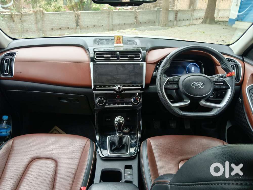 Hyundai Alcazar 1.5 Signature Diesel Mt 6 Str Dual Tone, 2023, Diese..