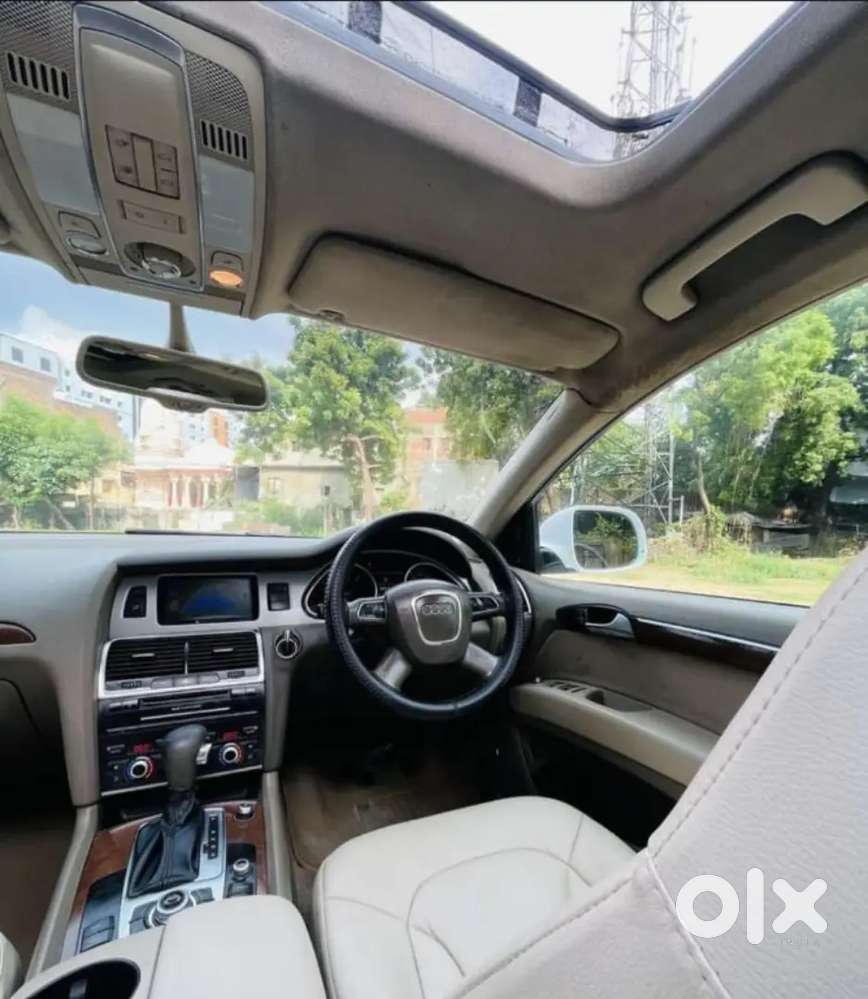Audi Q7 2011 Diesel 128000 Km Driven