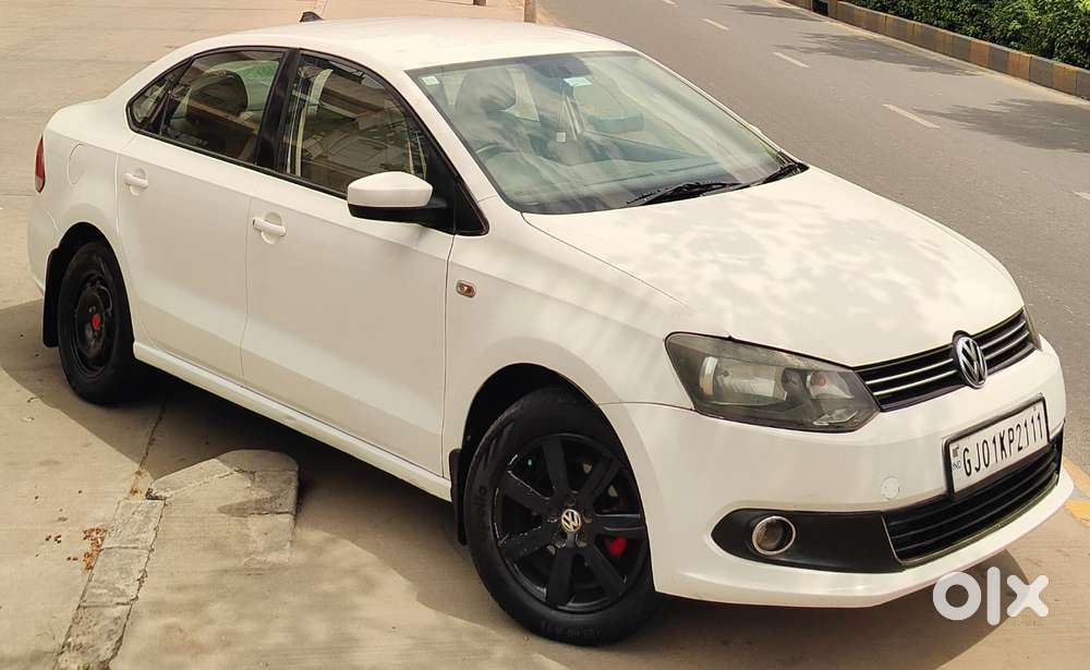 Volkswagen Vento 1.2 Highline Plus At 16 Alloy, 2011, Cng & Hybrids