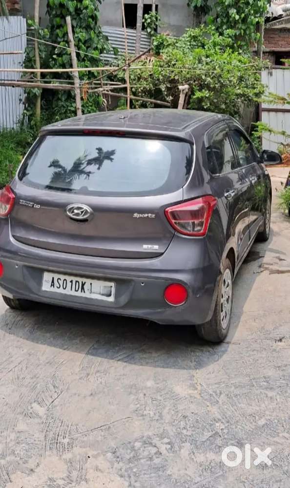 Hyundai Grand I10 2017 Petrol Well Maintained
