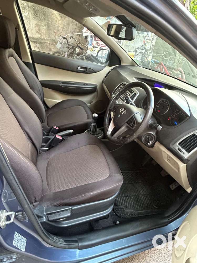 Hyundai I20 Sportz 1.2 Bs-iv, 2013, Petrol