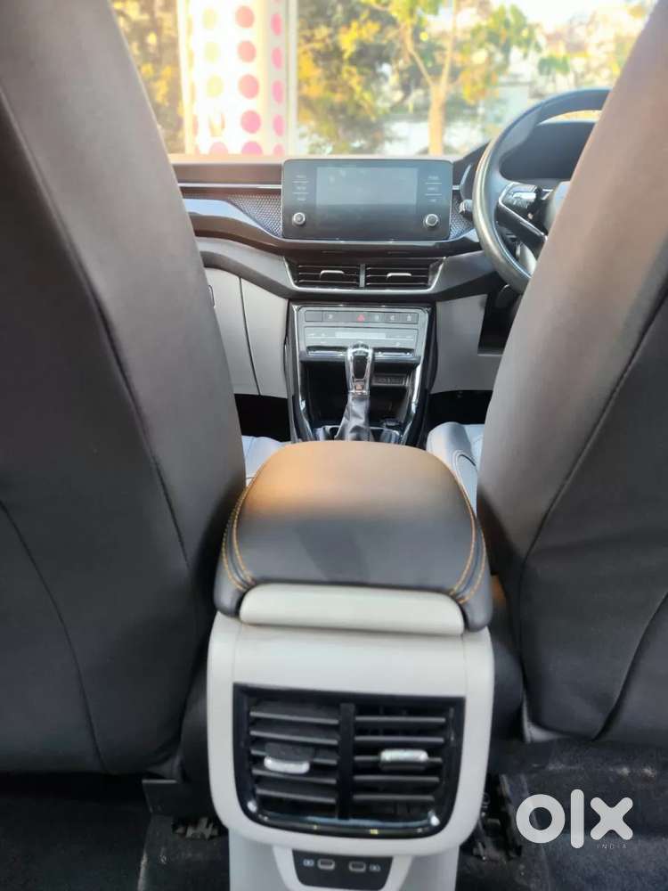 Skoda Kushaq Style 1.0l Tsi At, 2024, Petrol