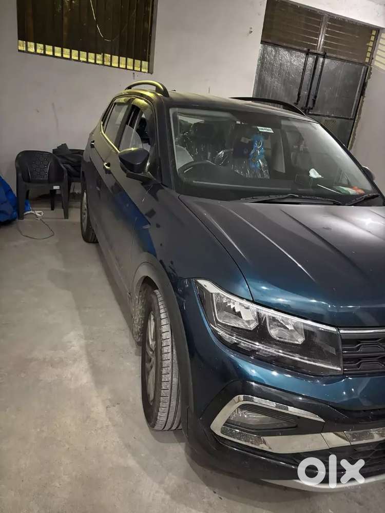 Volkswagen Taigun 2025 Petrol 6000 Km Driven