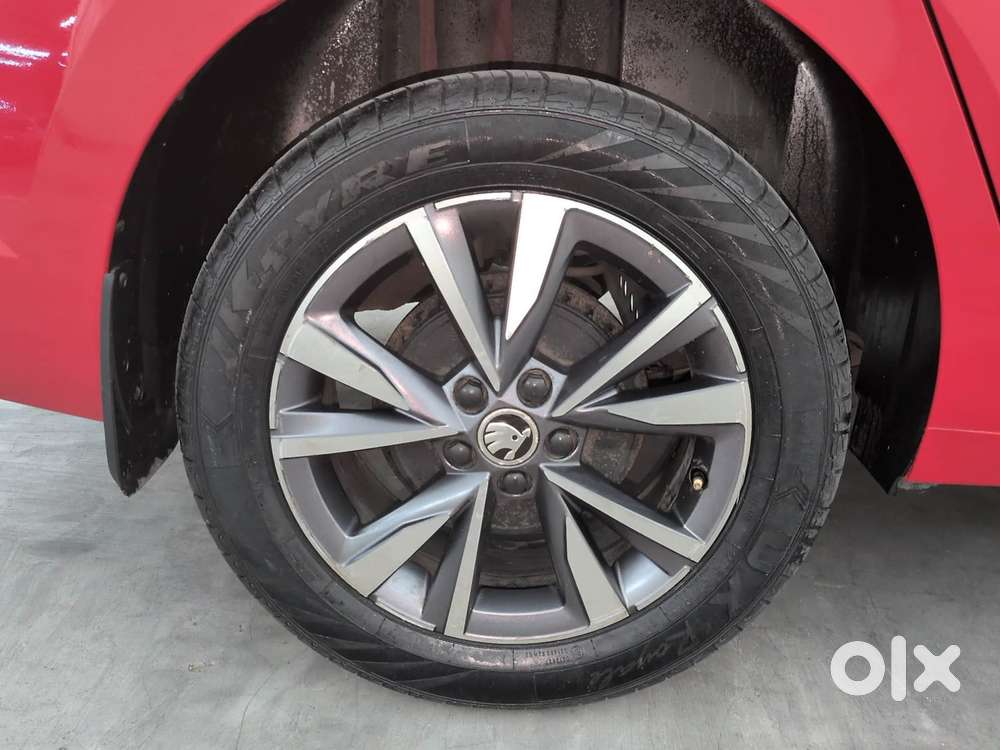 Skoda Slavia Style (non-sunroof), 2022, Petrol