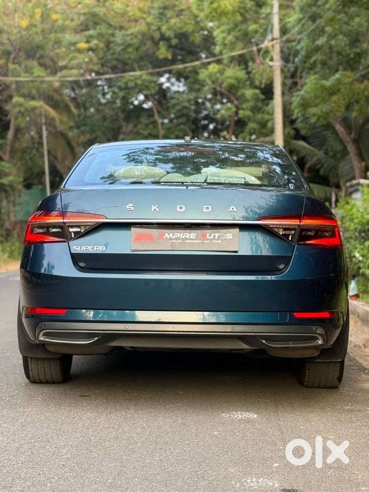 Skoda Superb 2.0 L&k Tsi At, 2022, Petrol
