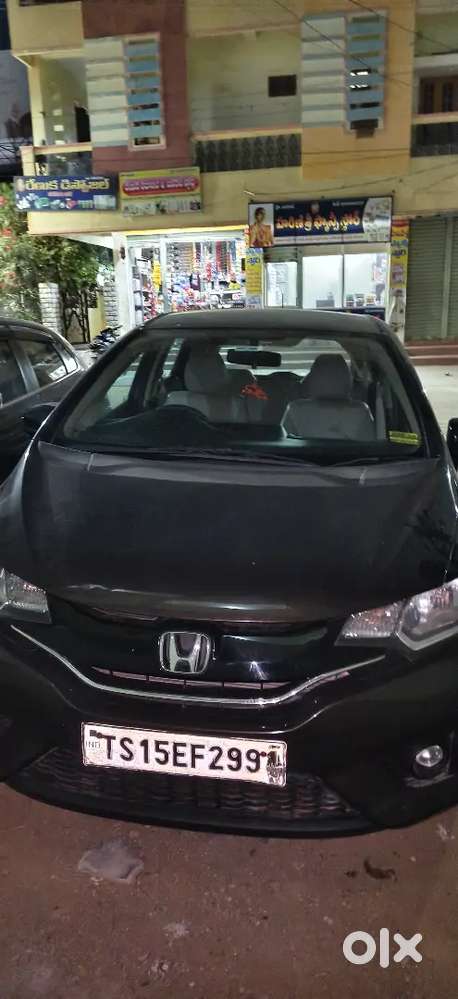 Honda Jazz 2015 Petrol 95000 Km Driven