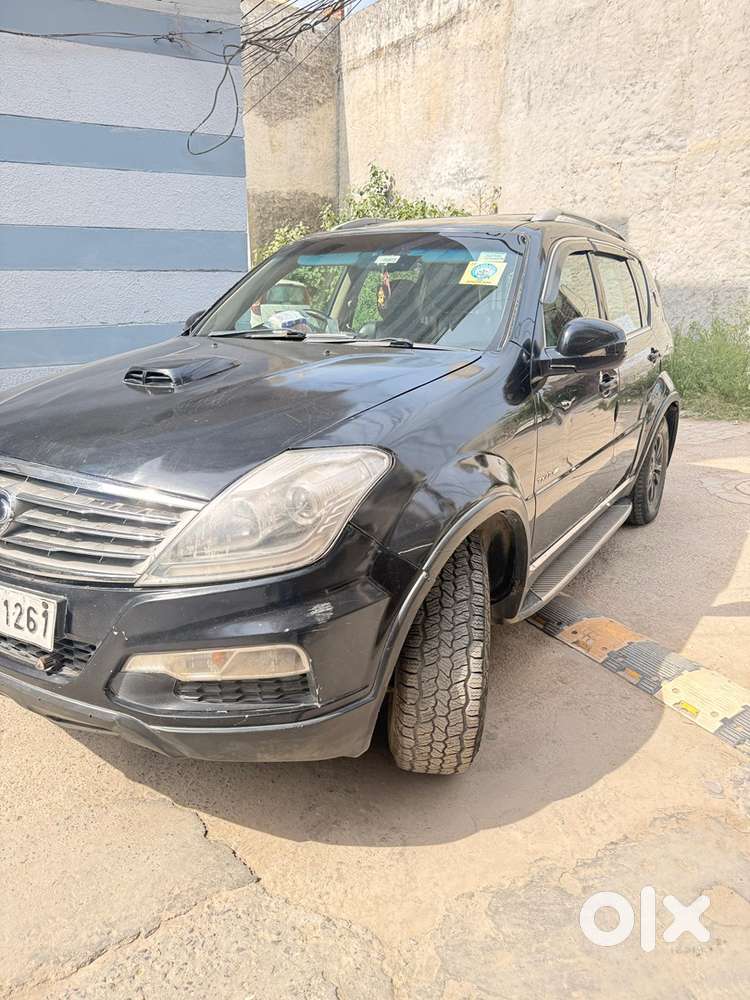 Mahindra Rexton Diesel 2013