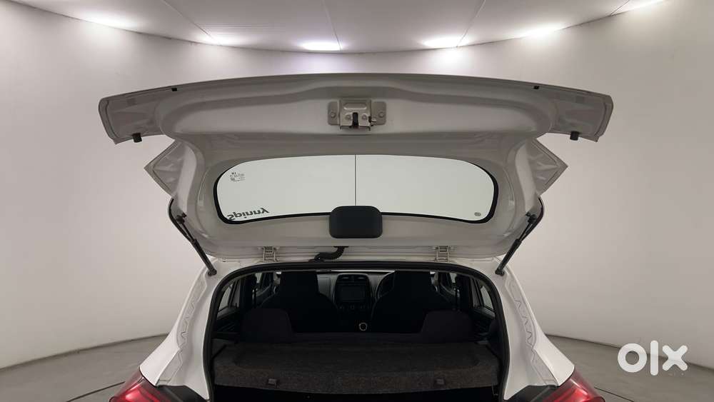 Renault Kwid 2019-ongoing 1.0 Rxt Amt (o), 2017, Petrol