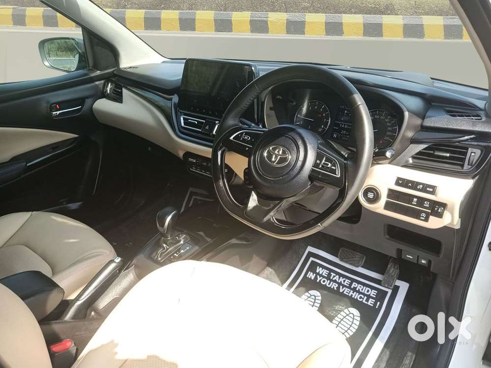 Toyota Glanza 1.2 V Amt, 2025, Petrol