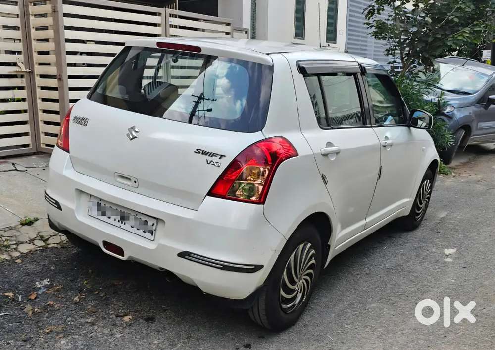2011 Maruti Suzuki Swift Vxi &ndash; Excellent Condition  ₹3.65 Lakhs
