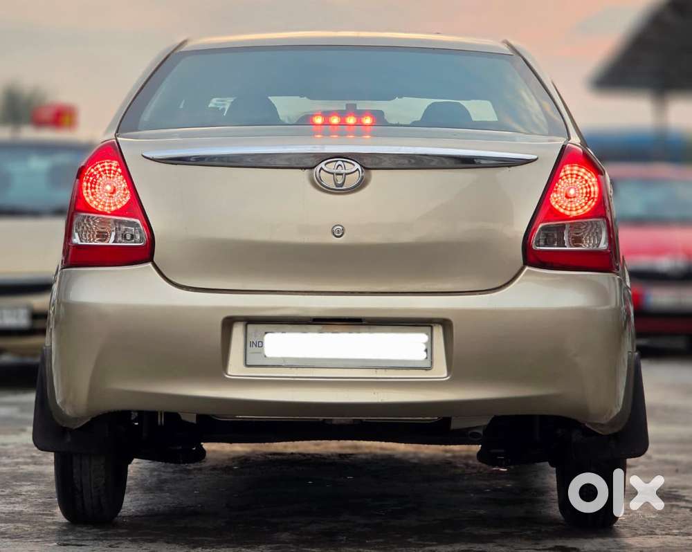 Toyota Etios, 2011, Petrol