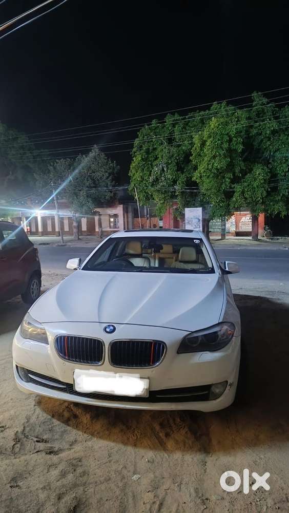 Bmw 5 Series 523i 2011 All Good Well Maintain Hr Number