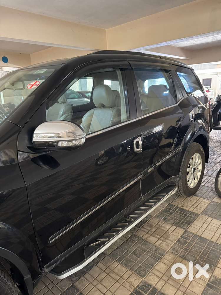 Mahindra Xuv500  W 10 Diesel 2016