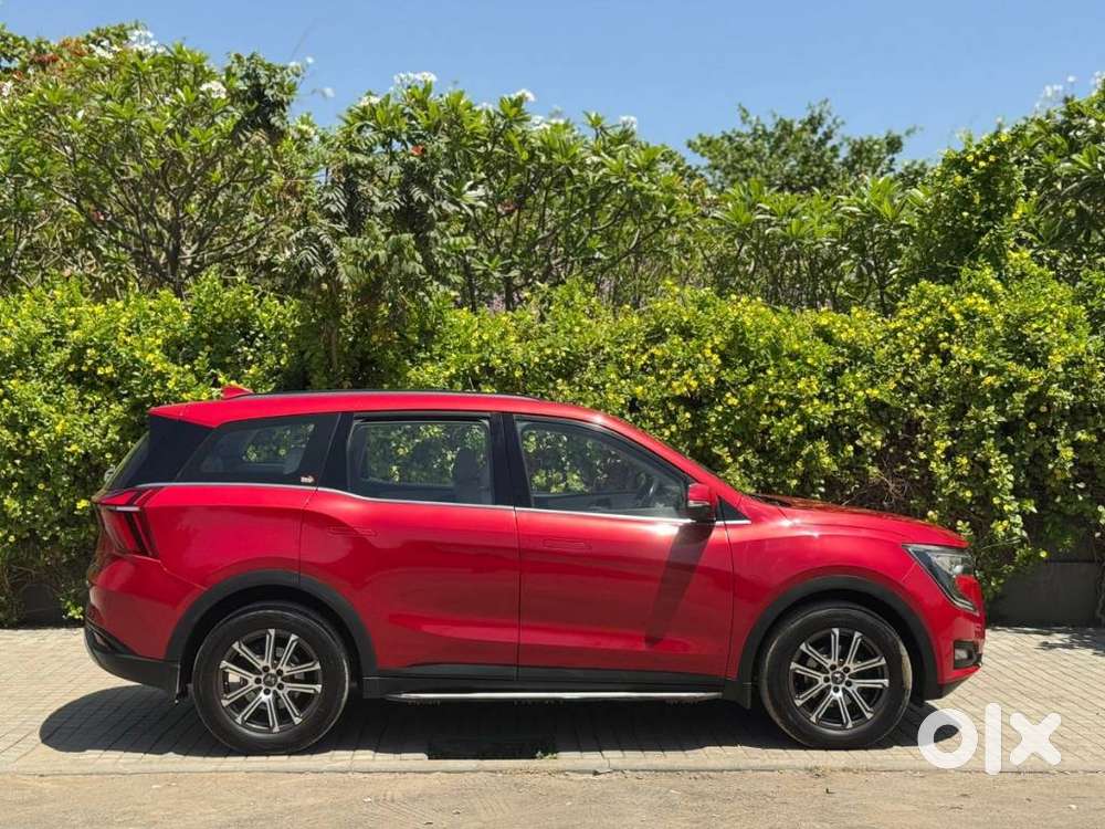 Mahindra Xuv700 2.0 Ax 7 Petrol At Str, 2022, Petrol