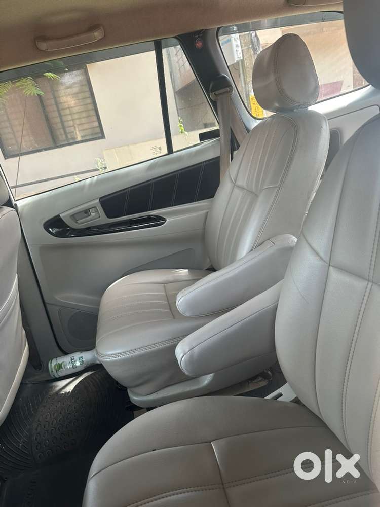 Toyota Innova Diesel 2010 Year