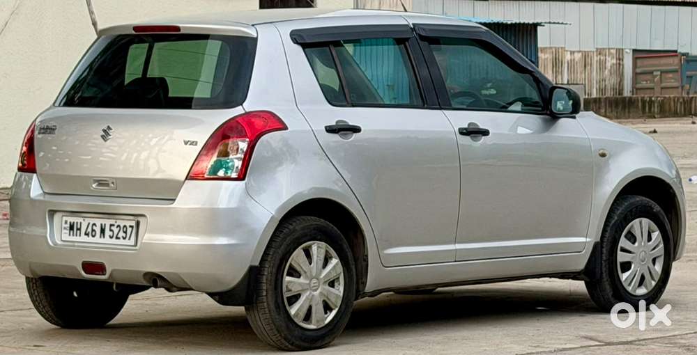 Maruti Suzuki Swift Vxi Bsiv, 2011, Petrol