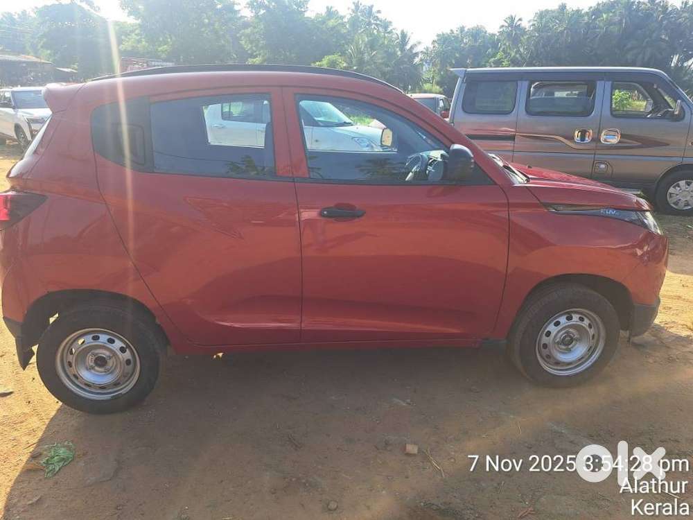 Mahindra Kuv 100 G80 K2, 2017, Petrol