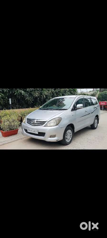 Toyota Innova 2.5 Vx 7 Seater Bs Iv, 2012, Diesel