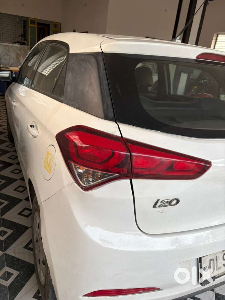 Hyundai I20 Diesel Manual 2015 Km Driven