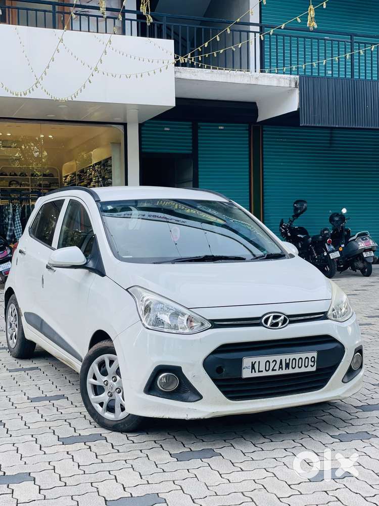 Hyundai Grand I10 2013-2016 At Sportz, 2015, Petrol