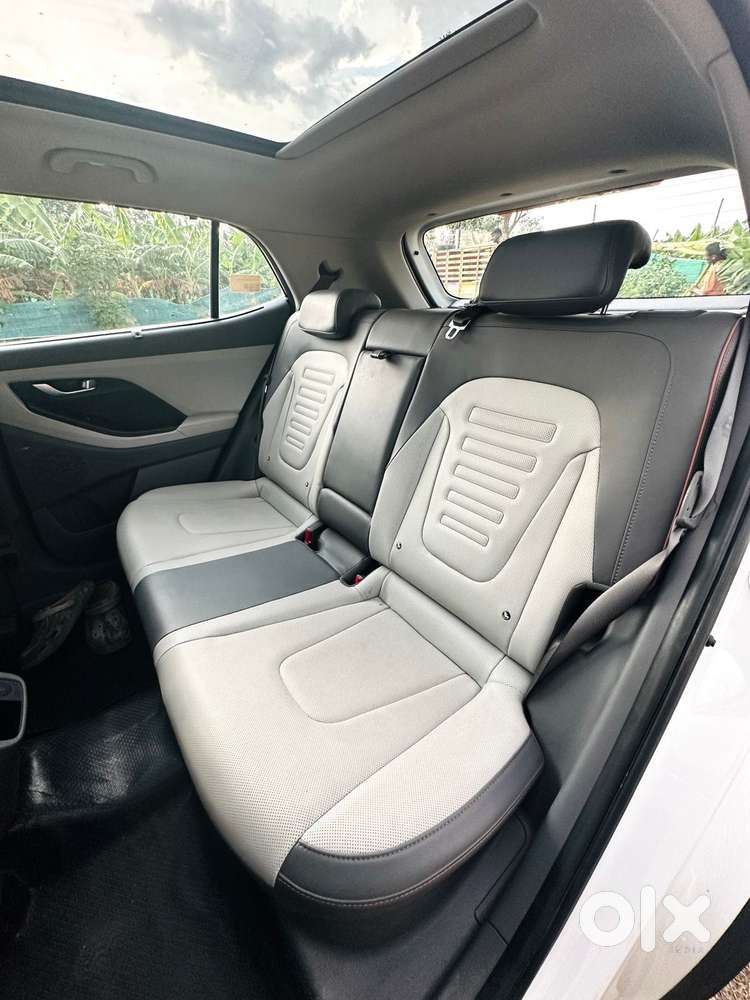 Hyundai Creta 1.5 Sx (o) Knight Ivt Petrol Dual Tone, 2025, Petrol