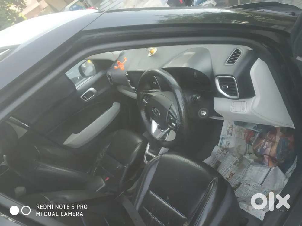 Hyundai Venue 2024 Petrol Well Maintained With Sunroof