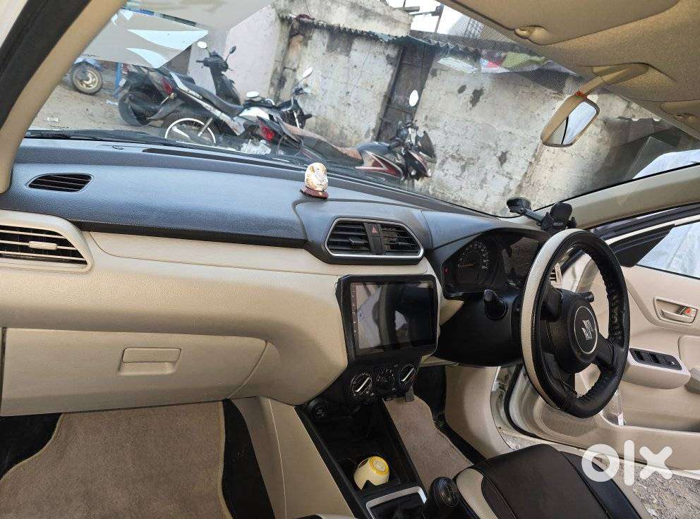 Maruti Suzuki Dzire 1.2 Vxi Cng, 2025, Cng & Hybrids