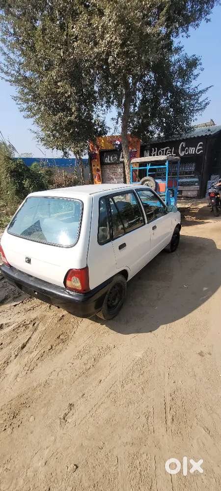 Cng Car Me Lagi Huai H Saf Candition H Koi Pese Lgani Ki Jarurat Nhi H