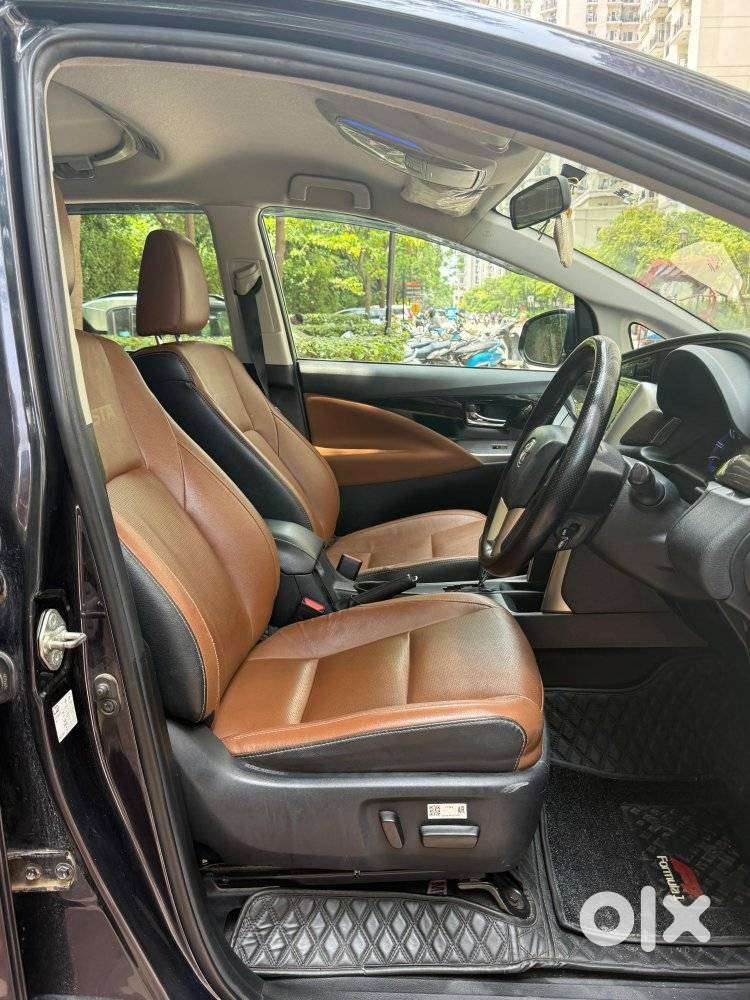 Toyota Innova Crysta 2.4 Z 7 Str, 2022