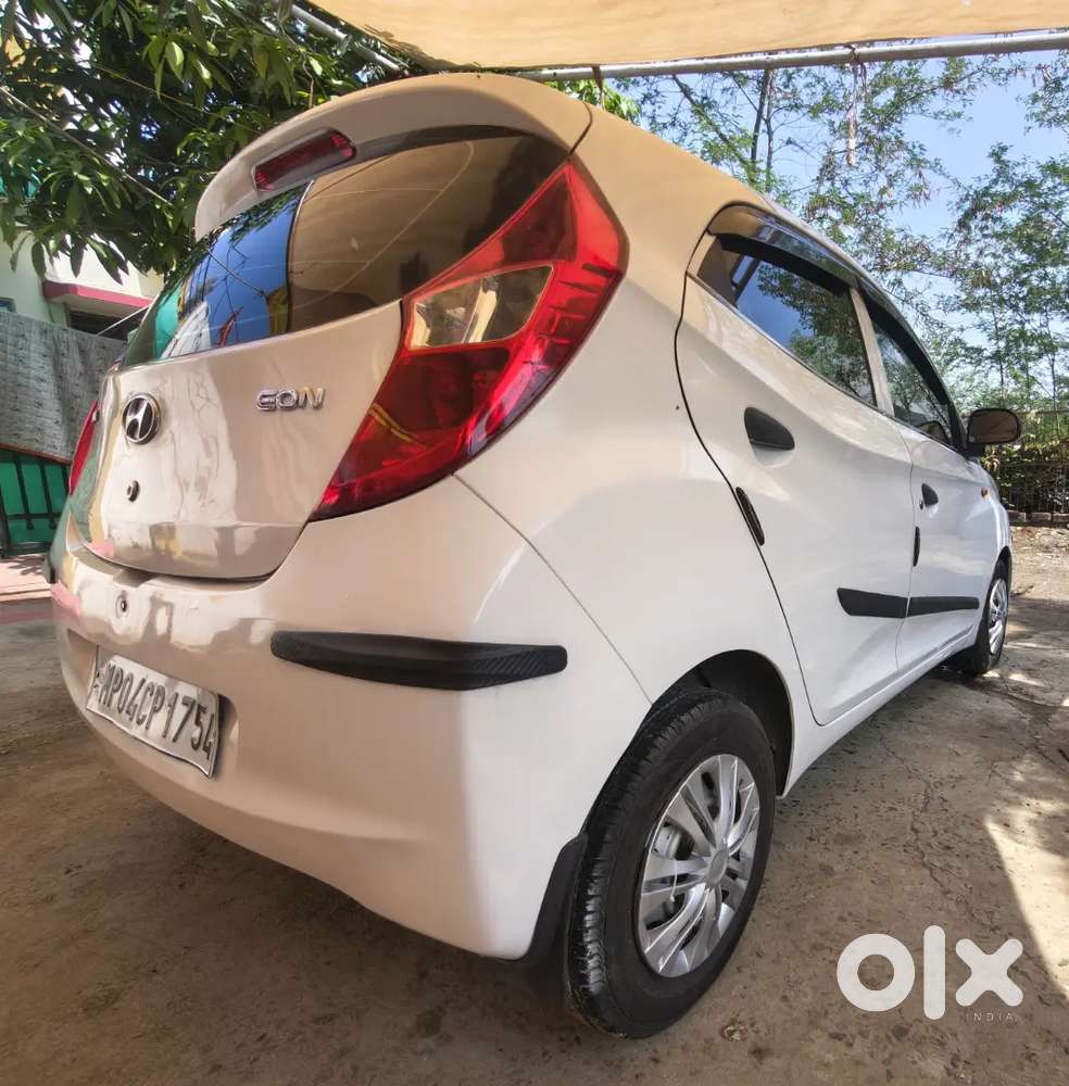 Hyundai Eon 2015 Petrol Well Maintained