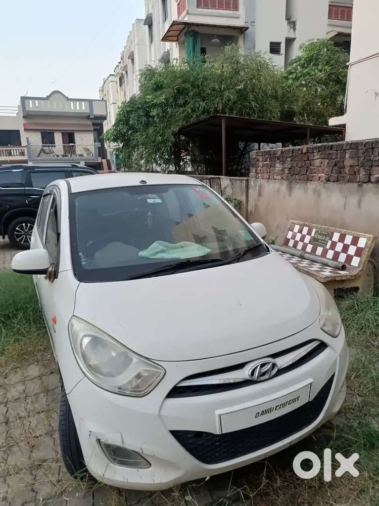 Hyundai I10 Sportz 2015