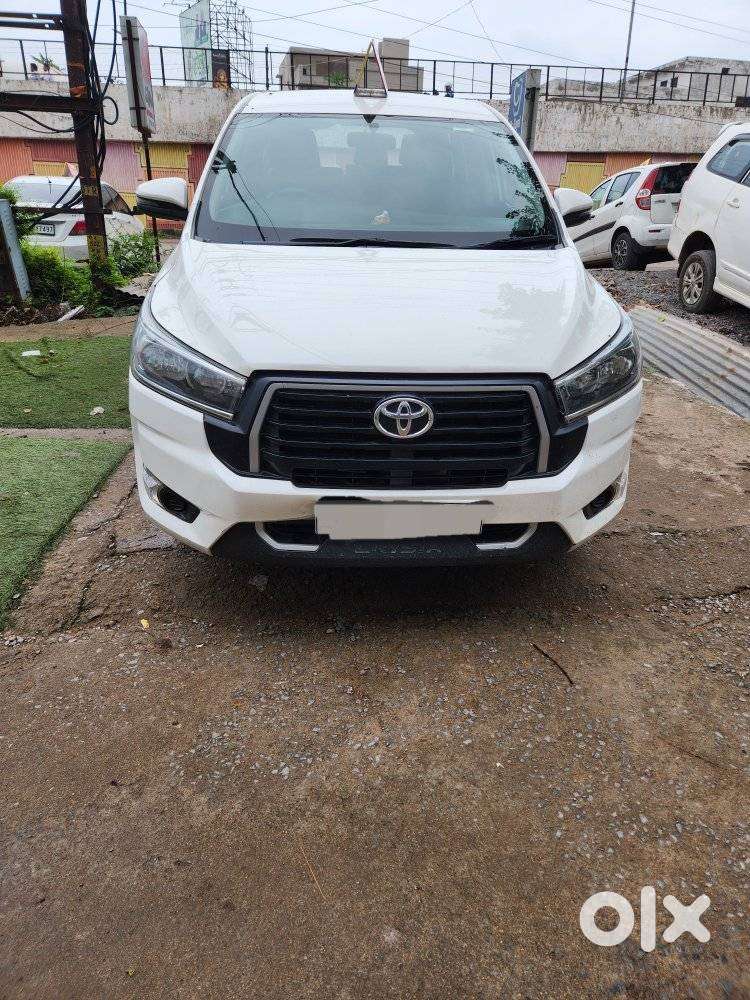 Toyota Innova Crysta 2.4 G Mt, 2024, Diesel