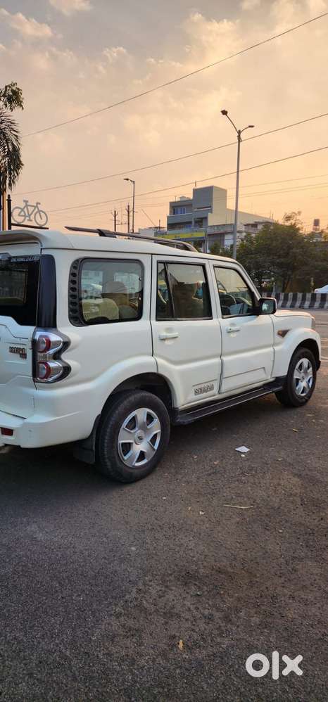 Mahindra Scorpio S6 Plus 8 Seater, 2015, Diesel