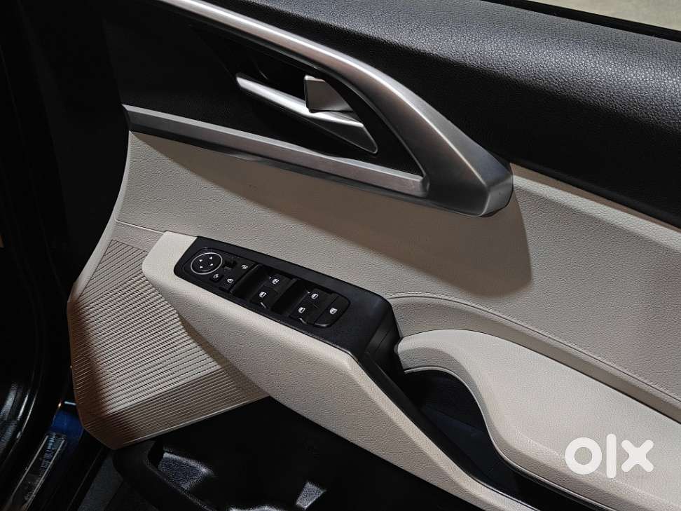 Kia Carens 1.4 Prestige Plus Turbo 7 Str, 2022, Petrol