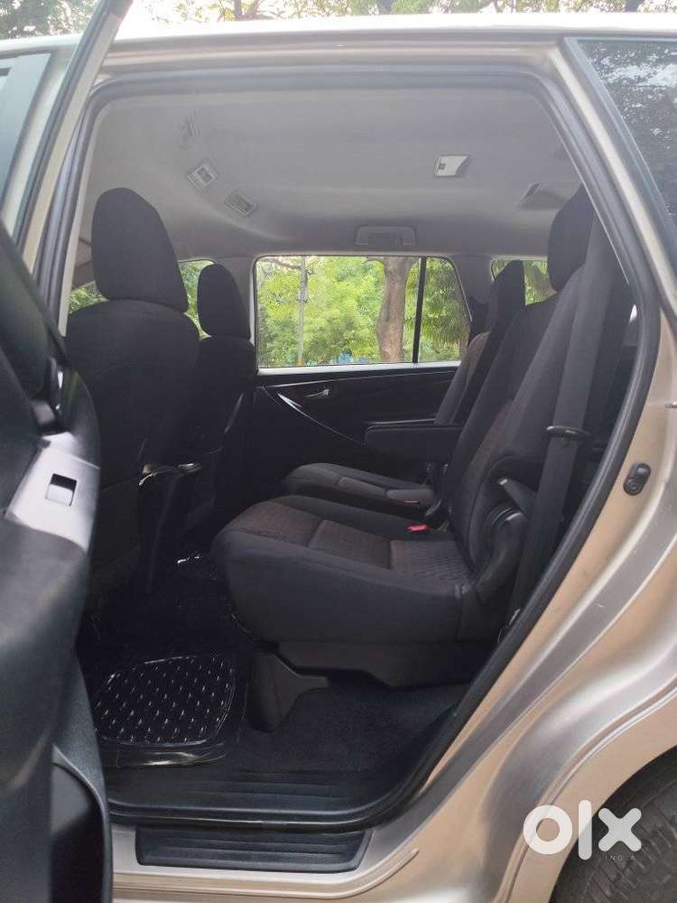 Toyota Innova Crysta 2.4 Gx Mt, 2017, Diesel